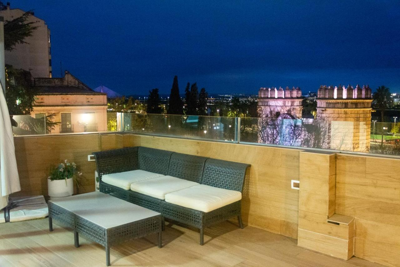 Alojamientos Puerta Palma Con Vistas Y Parking Badajoz Bagian luar foto