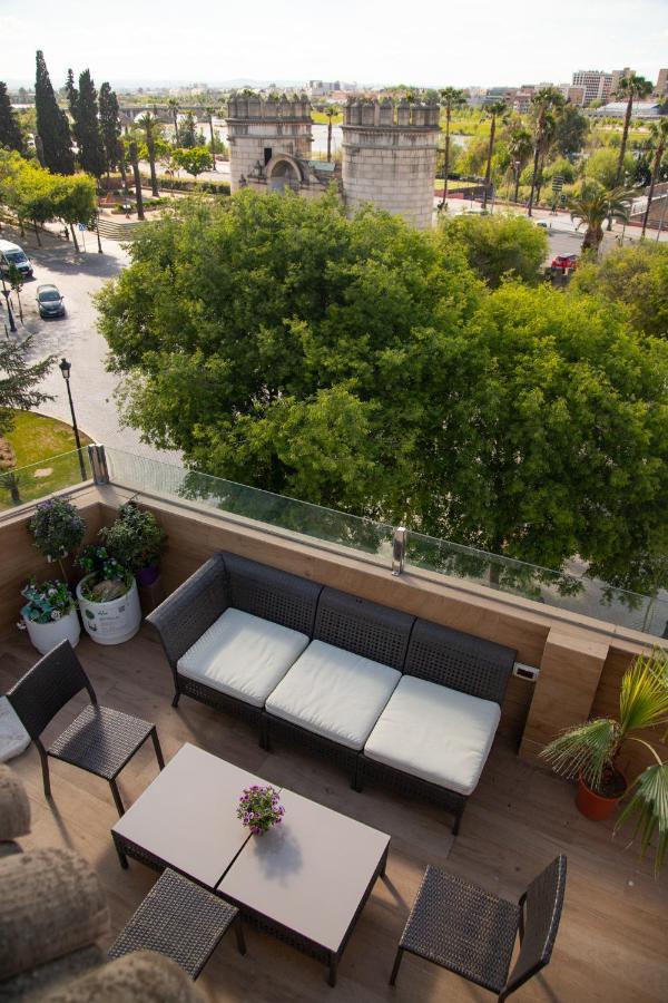 Alojamientos Puerta Palma Con Vistas Y Parking Badajoz Bagian luar foto